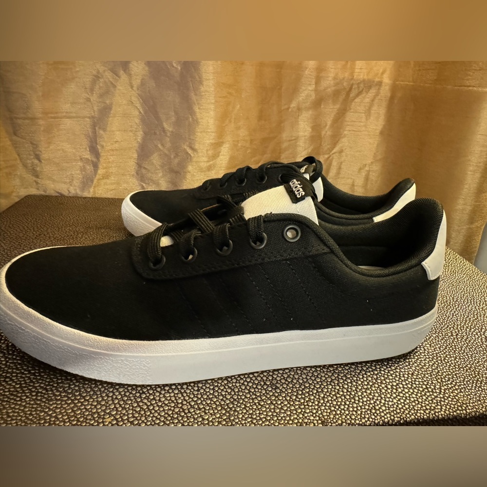 ADIDAS Vulc Raid3r Skateboarding Shoes